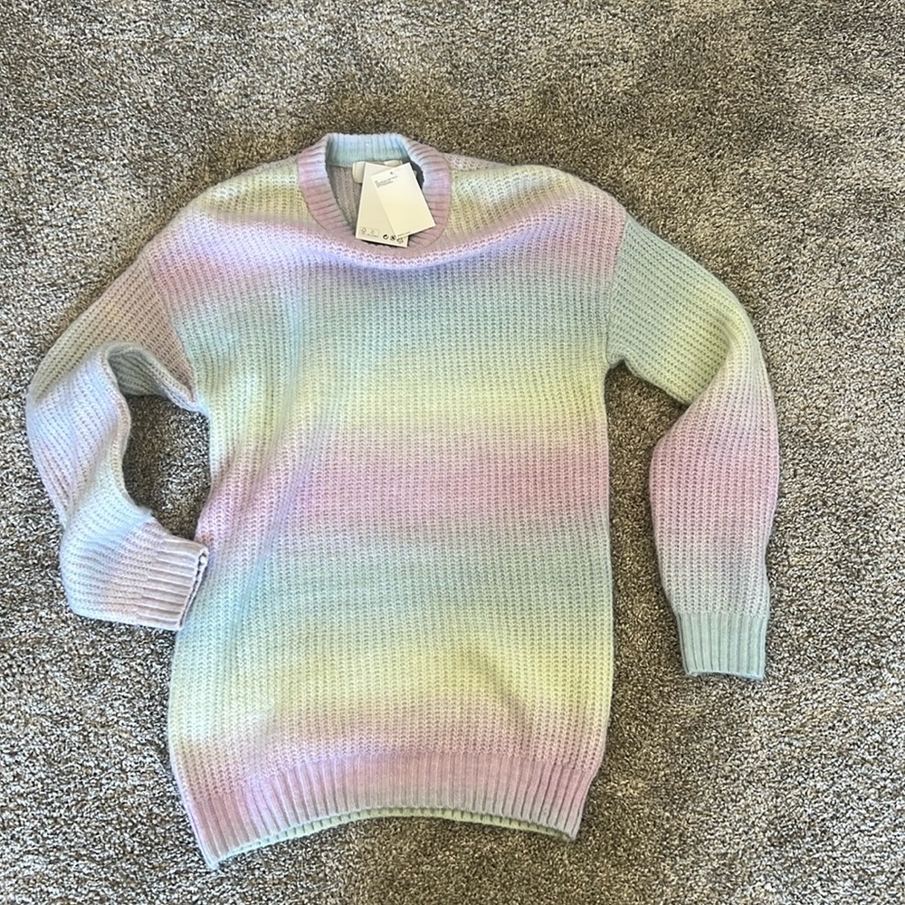 Cozy Sweater! 🌈